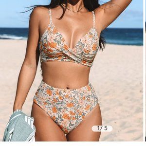 Cupshe Floral Print Twist Bralette and Spliced High Waist Bikini New w Tags and
